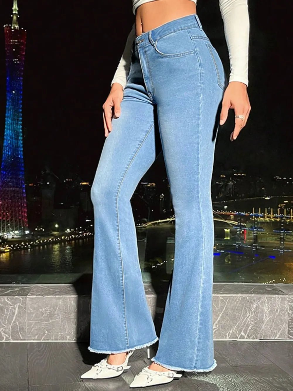 Raw Hem Bootcut Jeans with Pockets - 𝐃𝐔𝐕𝐋𝐀𝐒𝐇𝐎𝐏