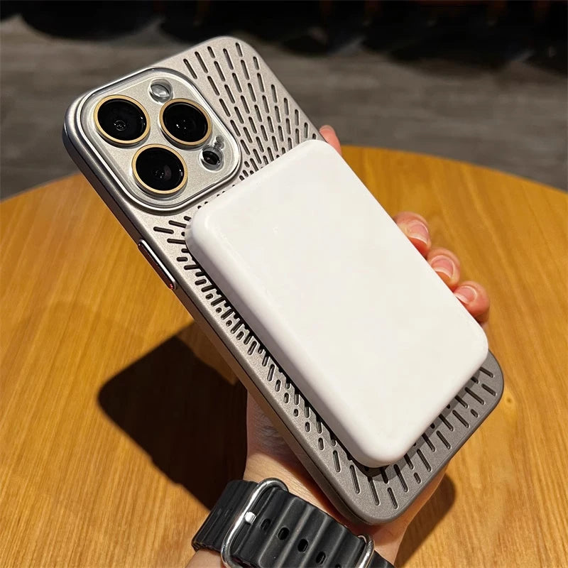 Carcasă de telefon cu plasă de disipare a căldurii respirabilă pentru iPhone 15 15Pro 15 ProMax, carcasă magnetică cu aspirație și încărcare, protecție a pielii