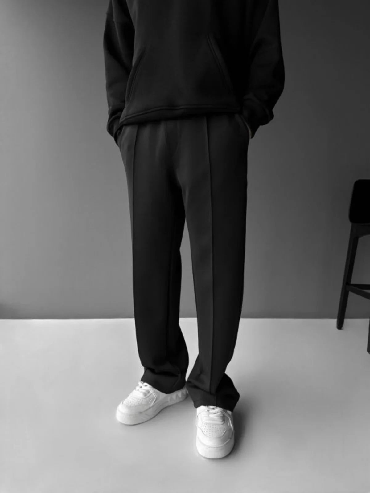 Pantaloni casual noi pentru bărbați, eleganți și confortabili, cu talie elastică și șnur, plisați pe o singură linie, cu buzunar solid, de culoare solidă