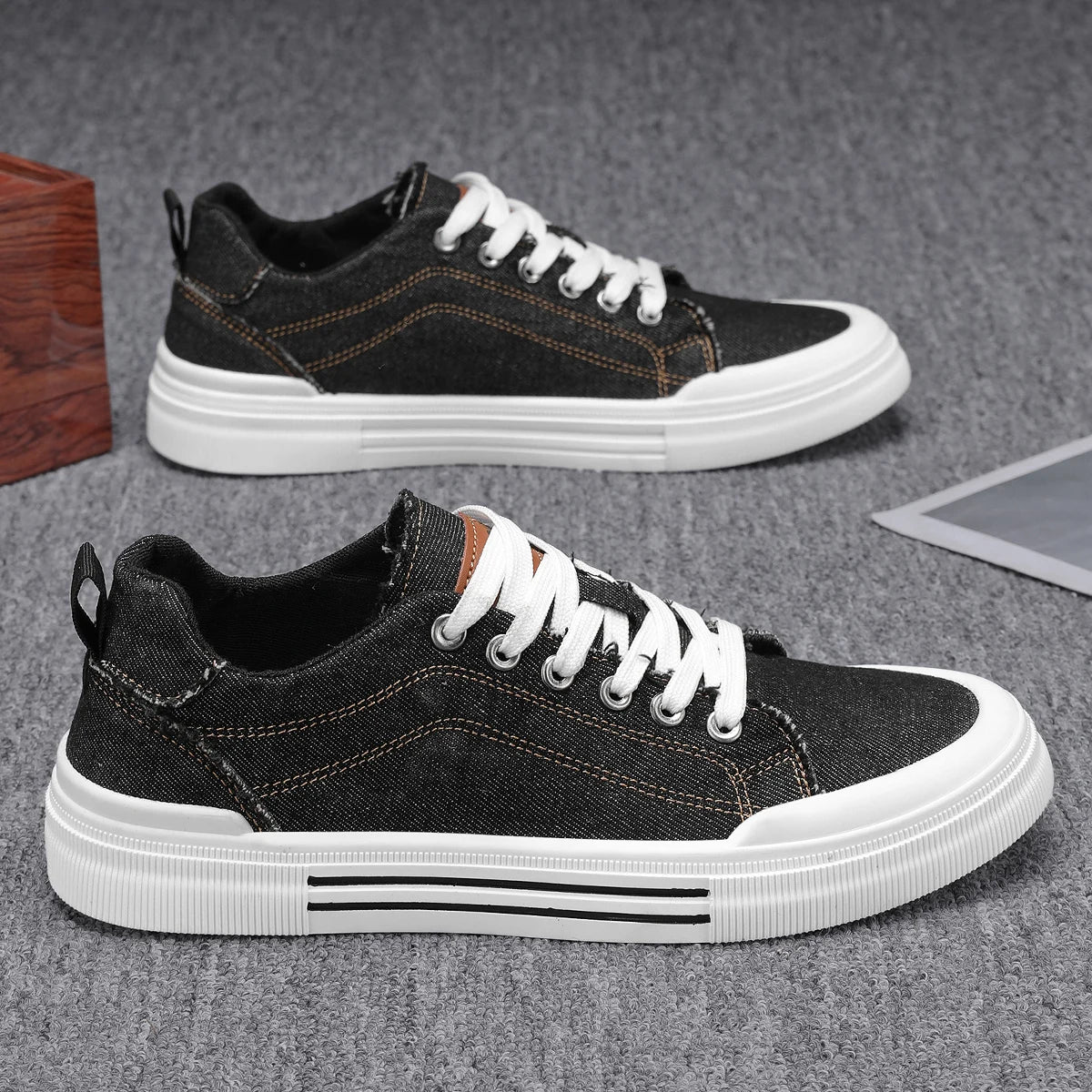 Pantofi sport casual pentru bărbați, ediție coreeană, la modă, pantofi din pânză, pantofi de navetă, denim, noi, la modă, 2025