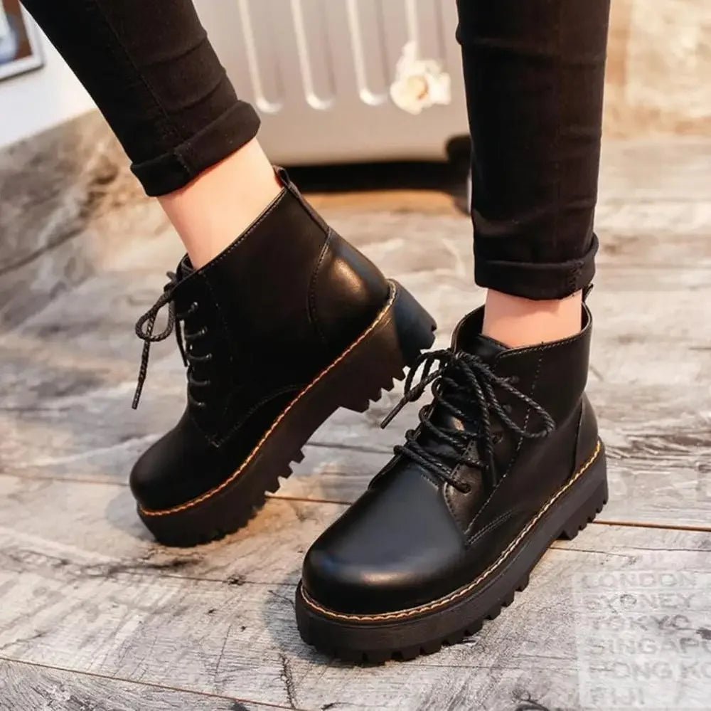 Autumn Winter Women Ankle Boots Platform Lace Up Casual Shoes Woman Retro Oxfords Female Waterproof Goth Thick Boots Footwe - 𝐃𝐔𝐕𝐋𝐀𝐒𝐇𝐎𝐏